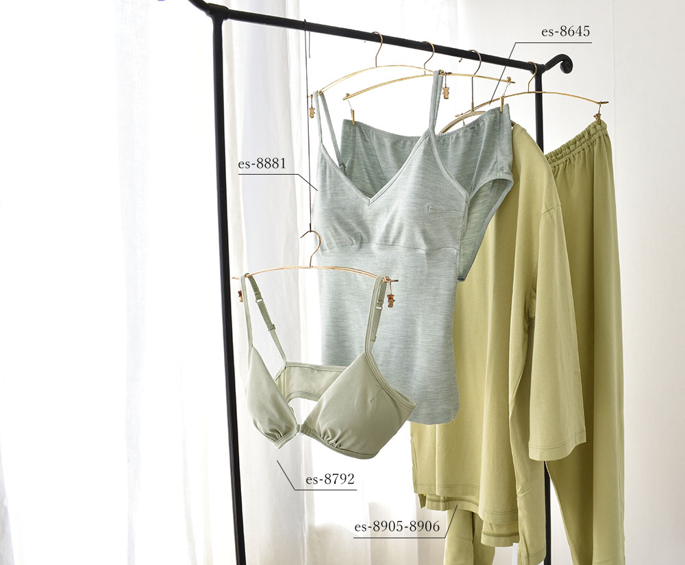 春の兆しに。シルクが運ぶ、淡い彩り 