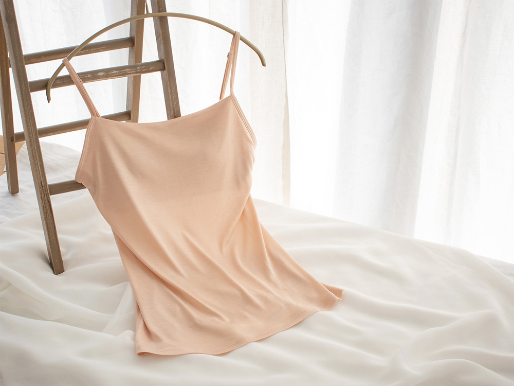 シルク100％ カップ付き キャミソール 日本製 しっかりタイプ 【ふわ肌シルク】