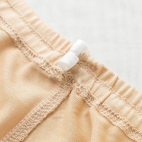  シルク100％ 7分丈ボトム