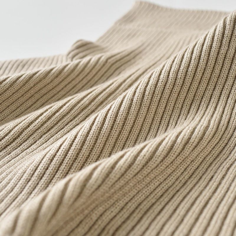 シルク100％ ふわふわ加工 タートルネックウォーマー 日本製 縫い目のないホールガーメント