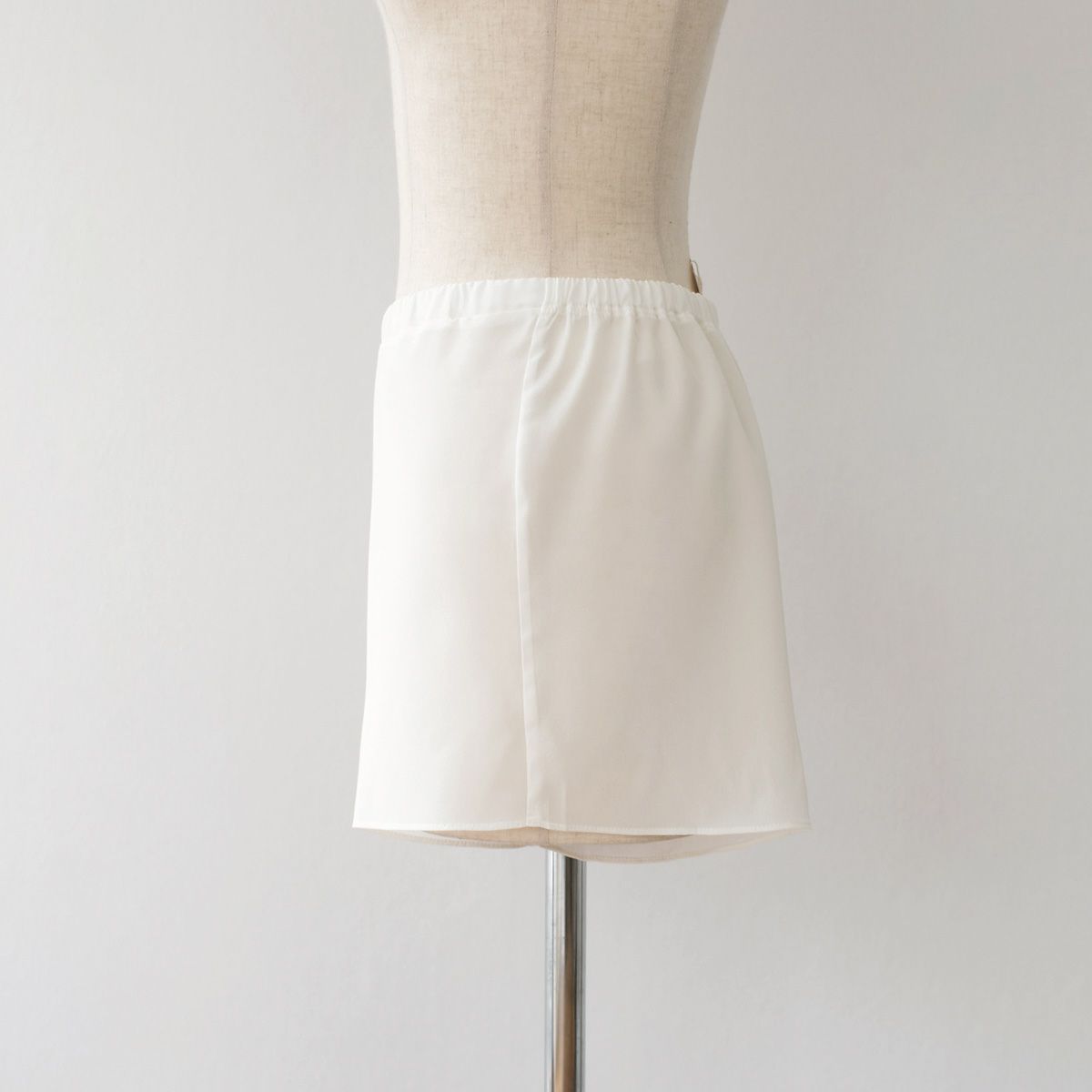 シルク クレープデシン ストレッチ タップパンツ 日本製