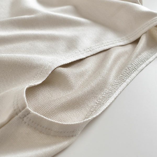 シルク100％ ノースリーブ 日本製