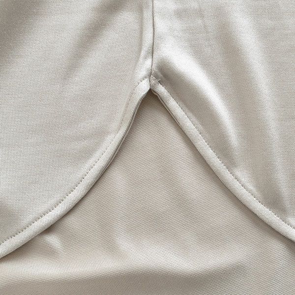 シルク100％ ノースリーブ 日本製