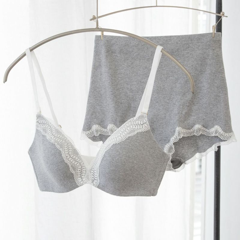 カップ裏シルク モールドカップ ノンワイヤーブラジャー＆コットンリブ ショーツ 上下セット