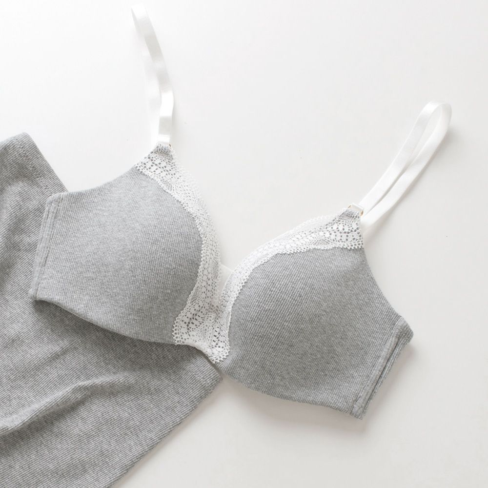 カップ裏シルク モールドカップ ノンワイヤーブラジャー