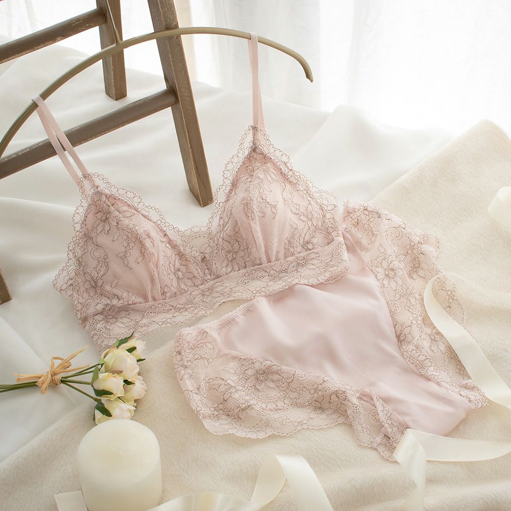 正絹 シルク100％  ロングボトムＭ〜LL　希少な最上級の絹糸、シルク肌着で癒やされる。見えない贅沢。絹 silk 希少な最上級の絹糸、正絹シルク 100％ 7分丈ボトムM〜LL シルク肌着